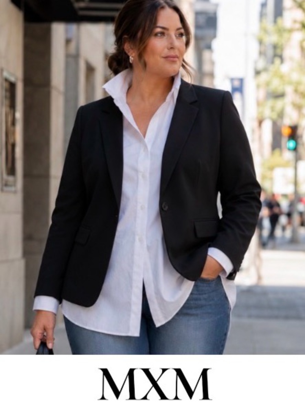 26W Oversized MXM Black Blazer. Fully lined.